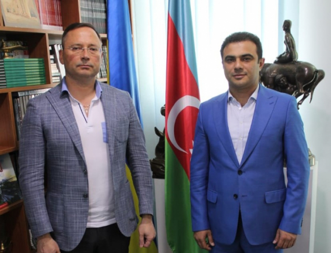 Депутат оценил деятельность Оперативного штаба при Раде азербайджанцев Украины