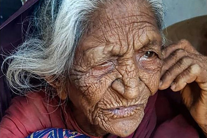 93-летняя женщина встретилась с семьей после 40 лет разлуки благодаря WhatsApp
