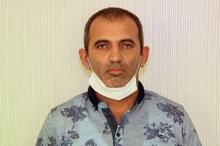 В пригороде Баку задержан мошенник, выдававший себя за сотрудника полиции