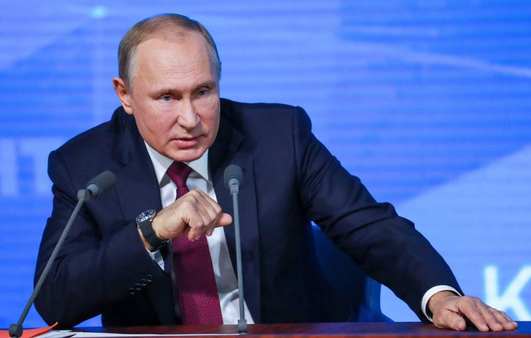 Путин заявил о контроле над ситуацией с коронавирусом в России
