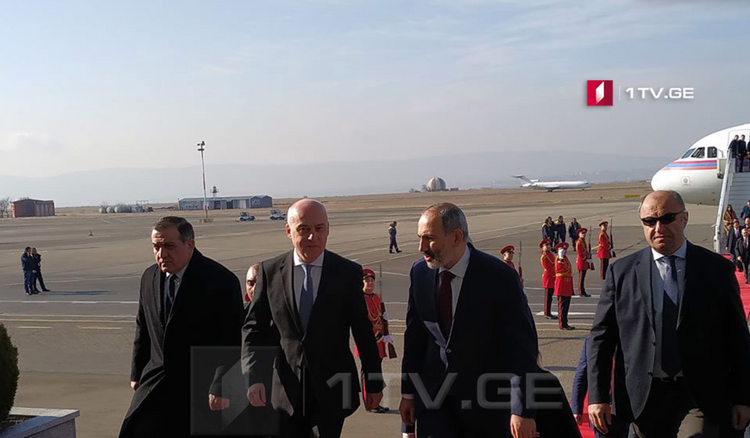 Пашинян находится с визитом в Грузии
