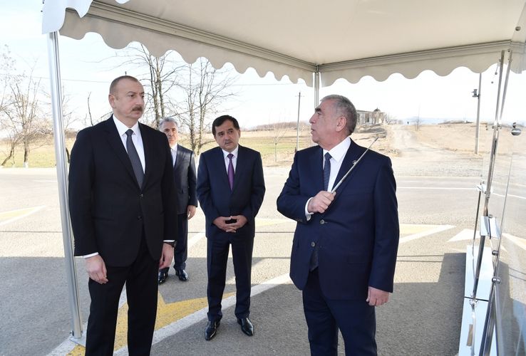 Президент Ильхам Алиев принял участие в открытии  дороги Даш Салахлы-Уркмезли-Демирчиляр - ФОТО