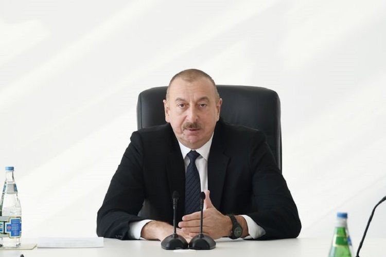 Ильхам Алиев: Проводится организованная работа в связи с доставкой транзитных грузов