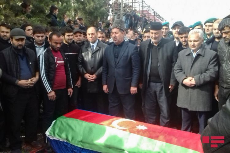 Погибший азербайджанский военнослужащий похоронен в Барде - ФОТО
