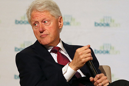 Билл Клинтон назвал отношения с Левински "непростительной ошибкой"
