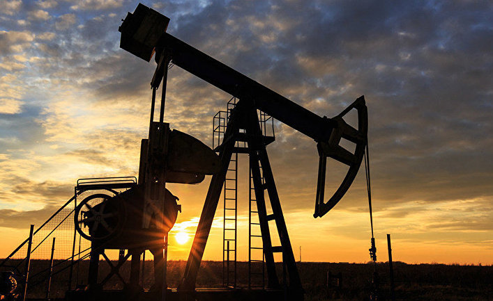 Азербайджанская нефть подешевела на 10%
