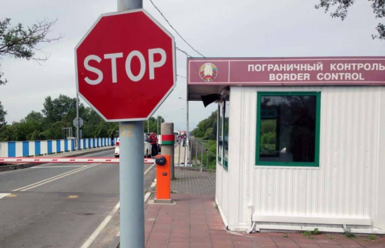 Грузия закрывает границу с Россией из-за коронавируса
