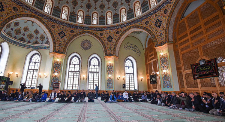 В Турции отменены коллективные молитвы в мечетях
