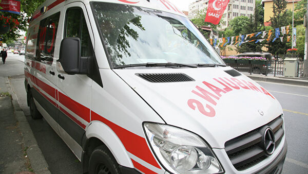 В Турции 15 человек погибли из-за "профилактики" COVID-19 алкоголем
