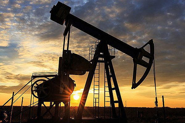 Цены на нефть выросли после обвала