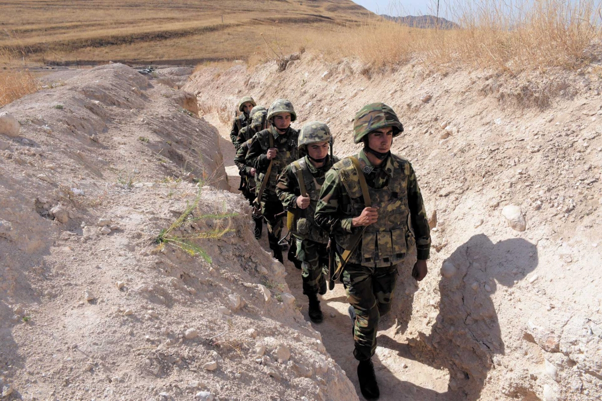 ВС Армении продолжают снайперский обстрел азербайджанских позиций