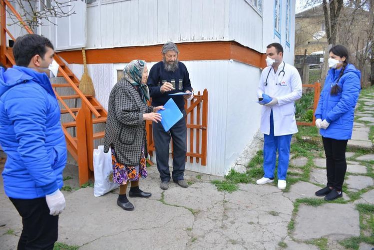 В Азербайджане более 10 тыс. одиноких людей старше 65 лет получают соцуслуги на дому