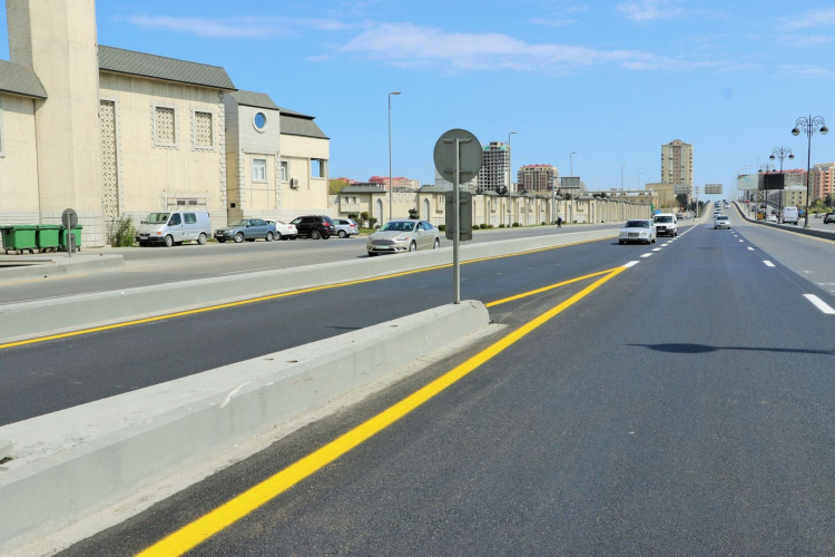 На ряде улиц и проспектов Баку проводятся ремонтные работы 
