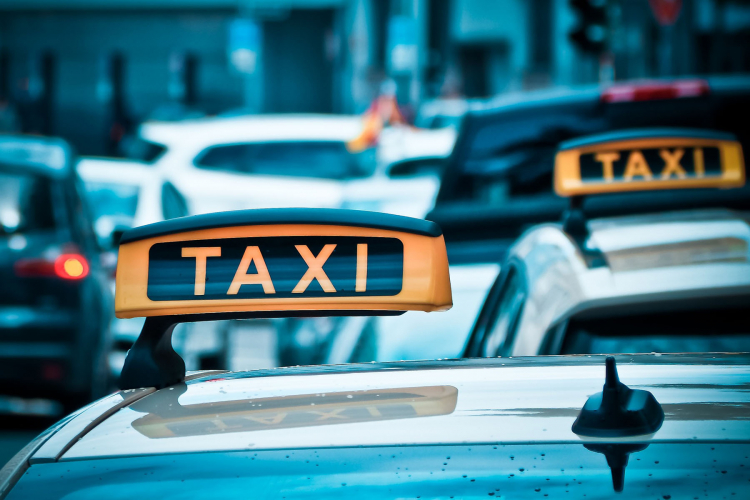 В Баку появятся экспресс-линии такси - БТА 