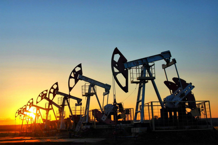 Азербайджанская нефть продолжает подниматься в цене