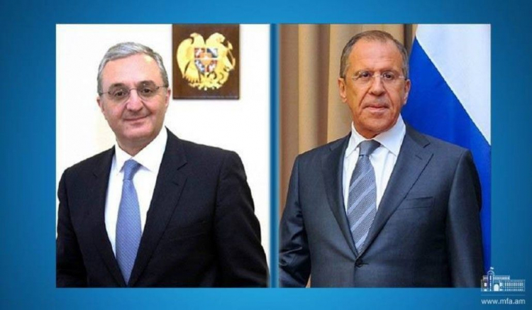 Лавров обсудил с главой МИД Армении борьбу с коронавирусом
