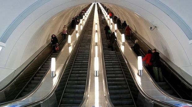 На новой станции бакинского метро установлены 17 эскалаторов
