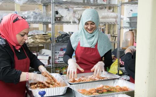 Ежедневно мусульмане Нью-Йорка кормят 200 бездомных

