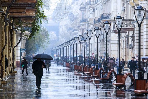 В воскресенье в Баку пасмурно и дождливо