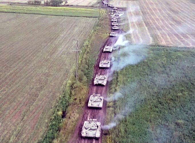 Привлеченные к учениям танковые подразделения ВС Азербайджана выполняют задачи - ВИДЕО