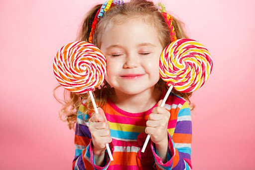 Нейропсихолог опровергла популярный миф о любви к сладкому
