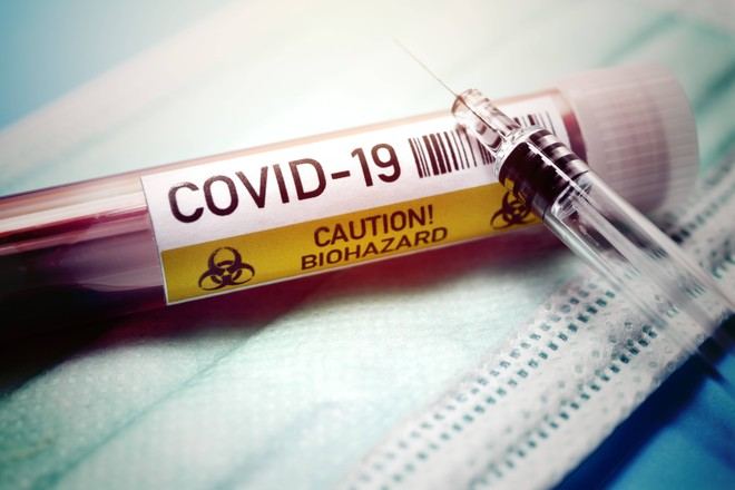 Во Франции приостановят испытания гидроксихлорохина против COVID-19
