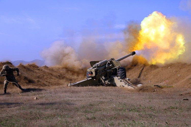Минобороны Азербайджана назвало количество уничтоженной за сутки боевой техники противника