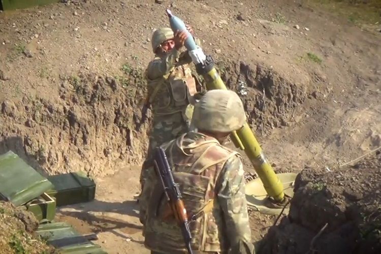 Азербайджанские минометчики наносят точные удары по противнику  - ВИДЕО