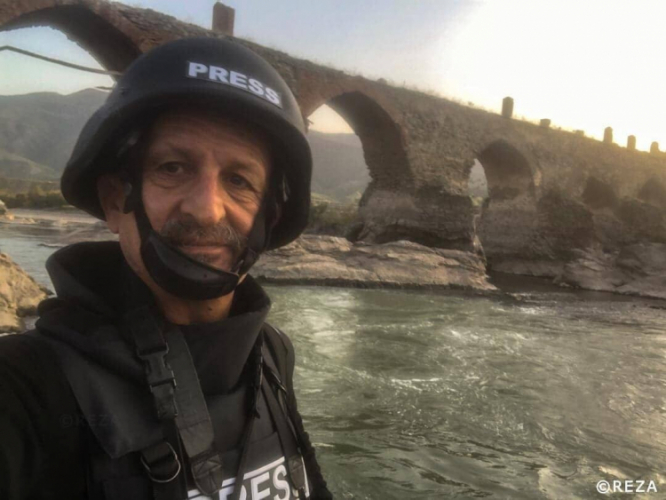 Известный французский фотожурналист поделился снимками у Худаферинского моста - ФОТО