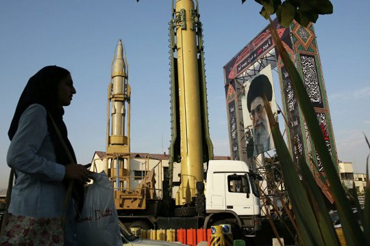Иран представил новую систему запуска баллистических ракет
