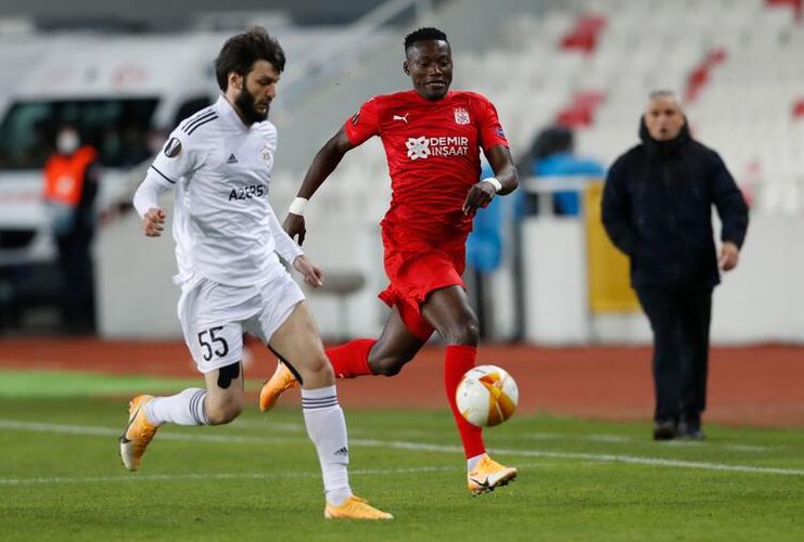 «Карабах» уступил «Сивасспору» в матче Лиги Европы