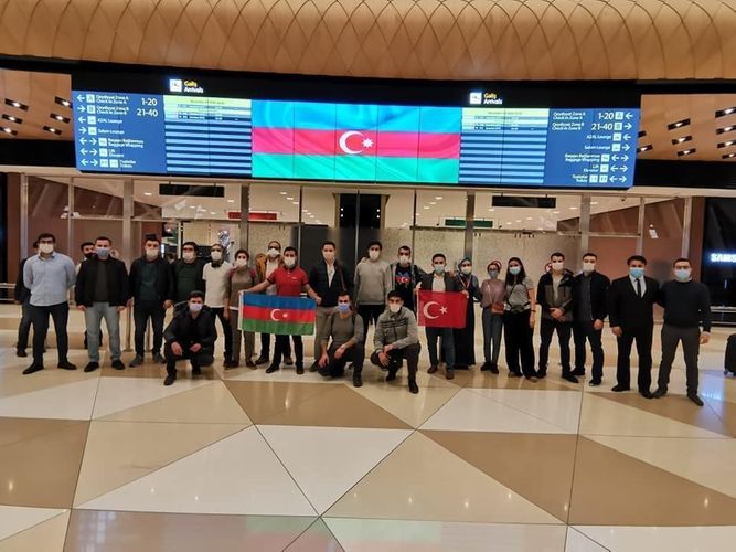 Из Турции в Азербайджан добровольно приехали на помощь военнослужащим ещё 20 врачей 