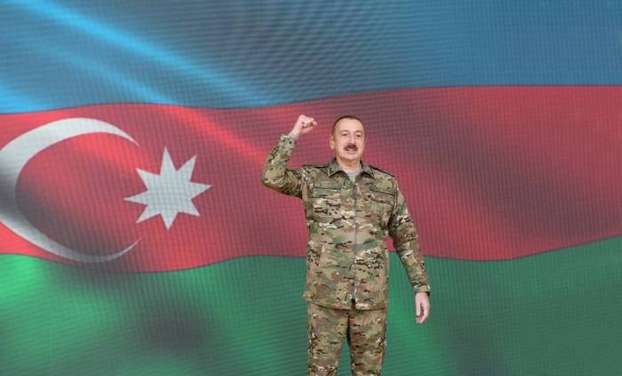 В знак благодарности Верховному Главнокомандующему и Азербайджанской Армии:  - ВИДЕО