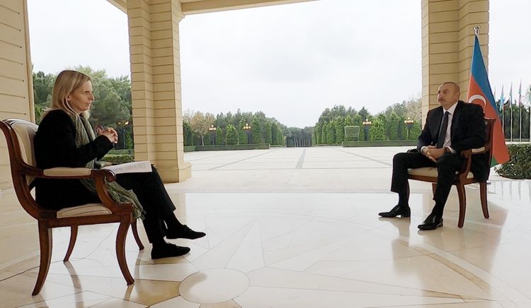 Президент Ильхам Алиев: Думаю, что каждый год мы можем переселить от 7 до 10 тысяч семей