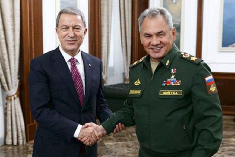 Министры обороны России и Турции обсудили карабахское урегулирование