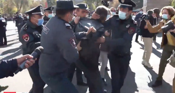 СНБ Армении задержала группу лидеров оппозиции
