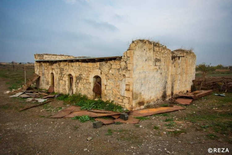 ОИС обеспокоен уничтожением исламских исторических святынь на оккупированных территориях Азербайджана