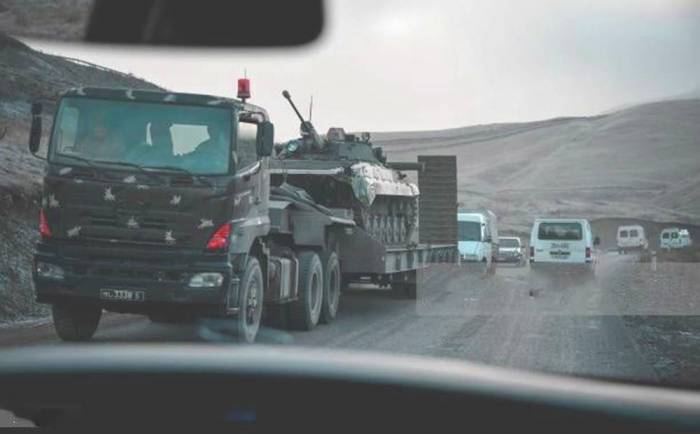 Армянская армия покидает Кельбаджарcкий район - ФОТОФАКТ