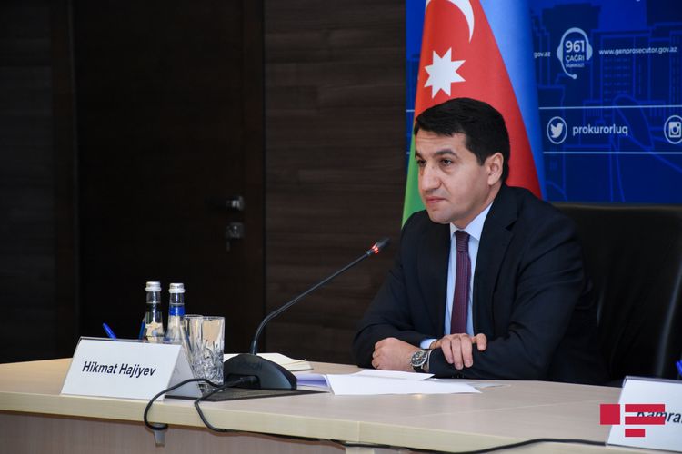 Хикмет Гаджиев: Руководители диппредставительств Азербайджана за рубежом должны воздержаться от самовольных заявлений 