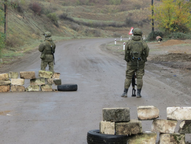 В Карабахе развернули все посты российских миротворцев