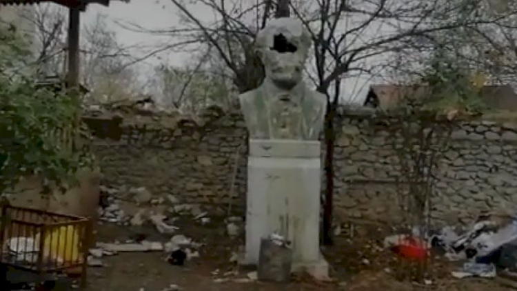 Очередные доказательства армянского вандализма в Шуше – ВИДЕО