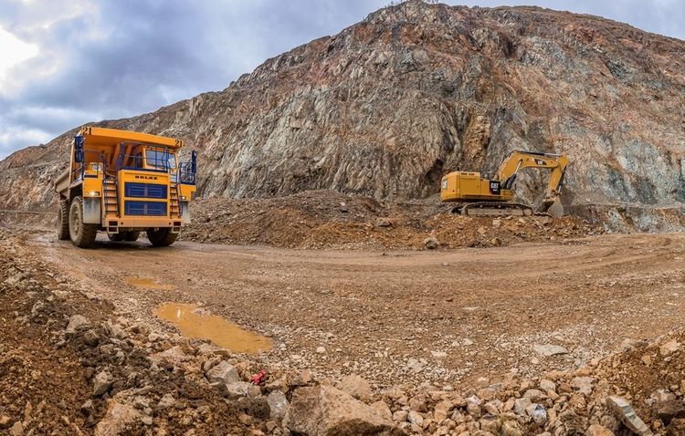 Азербайджан приступит к разработке золотоносных месторождений в Зангелане и Кельбаджаре
