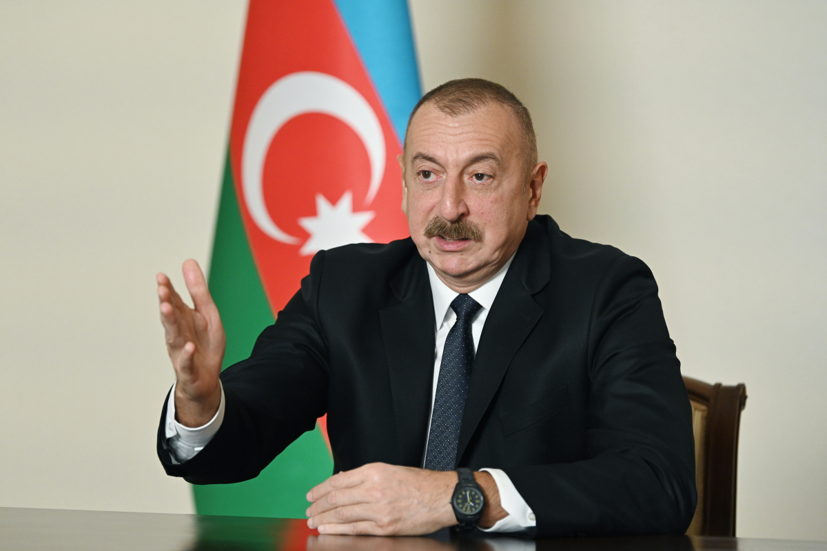 Ильхам Алиев принял министра обороны России