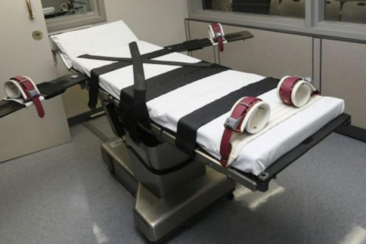 Евросоюз осудил Вашингтон за возобновление смертных казней