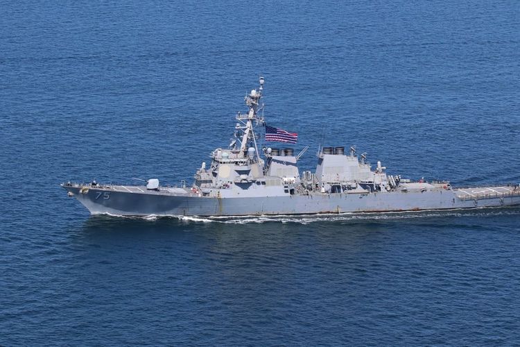 Военный корабль США зашел в Черное море
