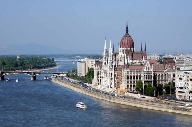 Граждане Азербайджана смогут учиться в Венгрии