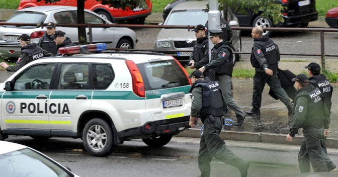 Полиция задержала бывшего руководителя словацкой контрразведки