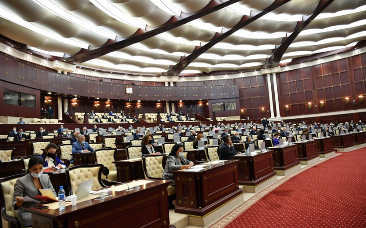 Парламент Азербайджана призвал правительство обратиться в ОБСЕ