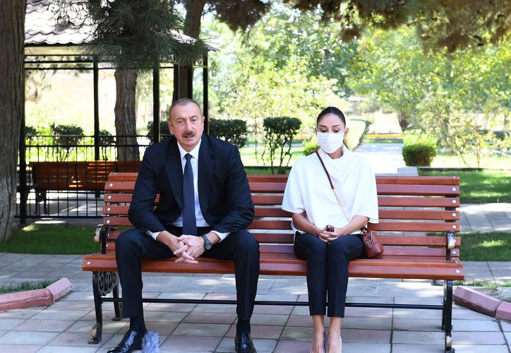 Ильхам Алиев: Они не могут устоять перед нами на поле боя, поэтому наносят удары по нашим селам, городам