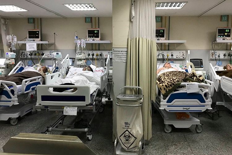 Число случаев COVID-19 в Бразилии превысило 5 млн